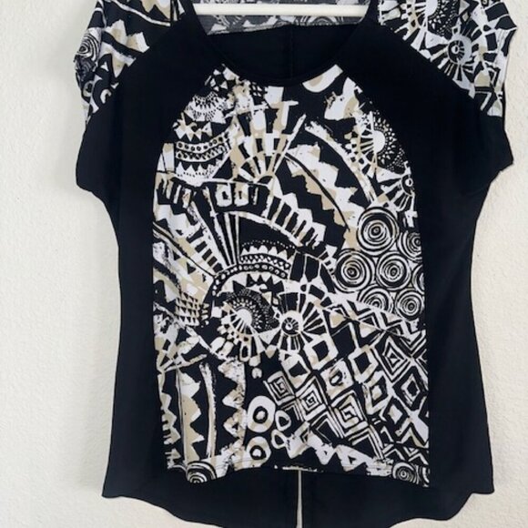 Women's M VINTAGE SUZIE‎ Black & White Geometric Blouse, Cap Sleeves - Picture 1 of 5